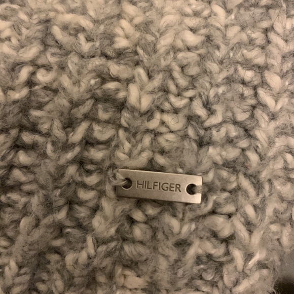 Tommy Hilfiger Cable Knit Sweater - Picture 3 of 7